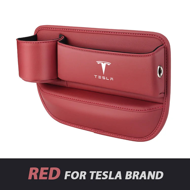 Úložný box do autosedačky