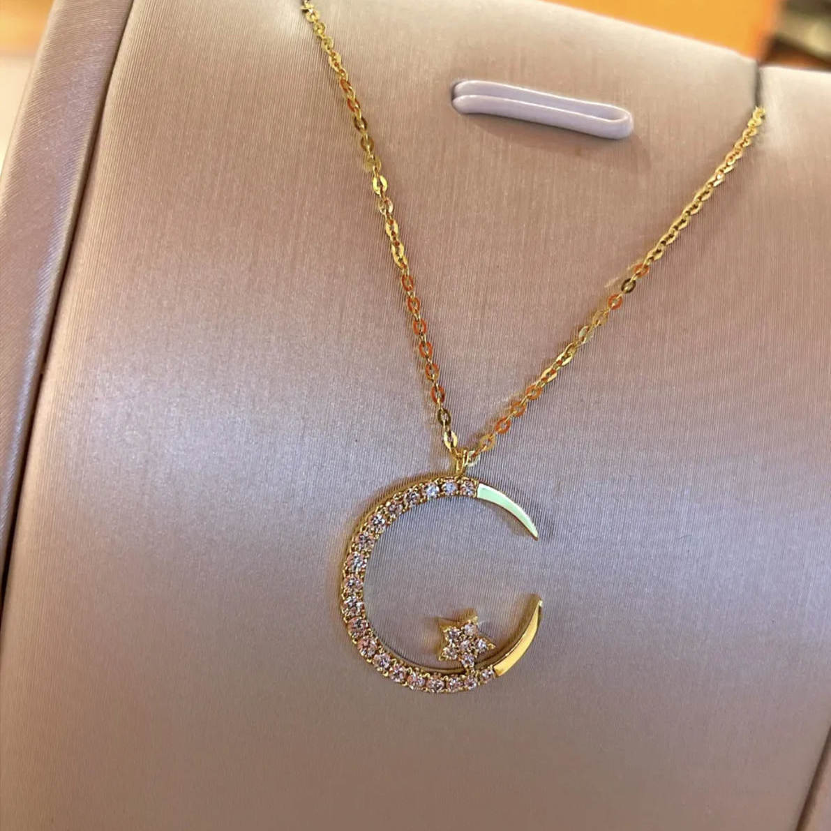 🔥Prázdninový výprodej 47%💕Bright Night: Moon Star Necklace🌙✨