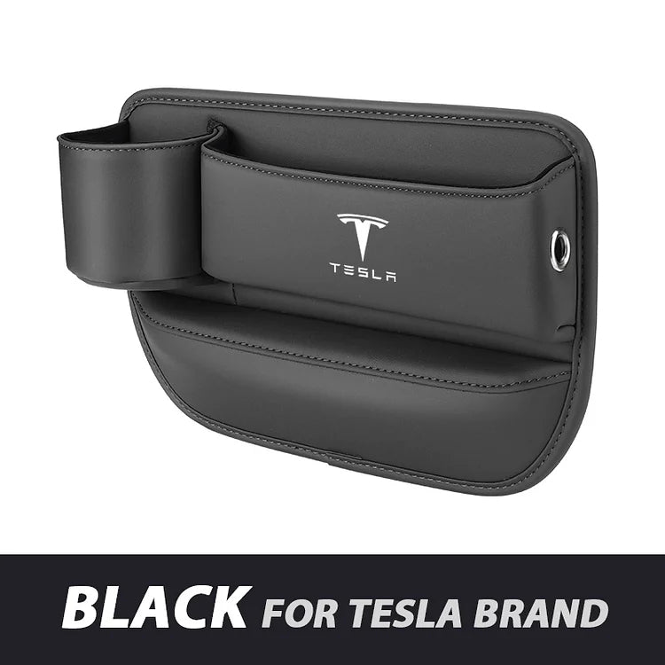 Úložný box do autosedačky