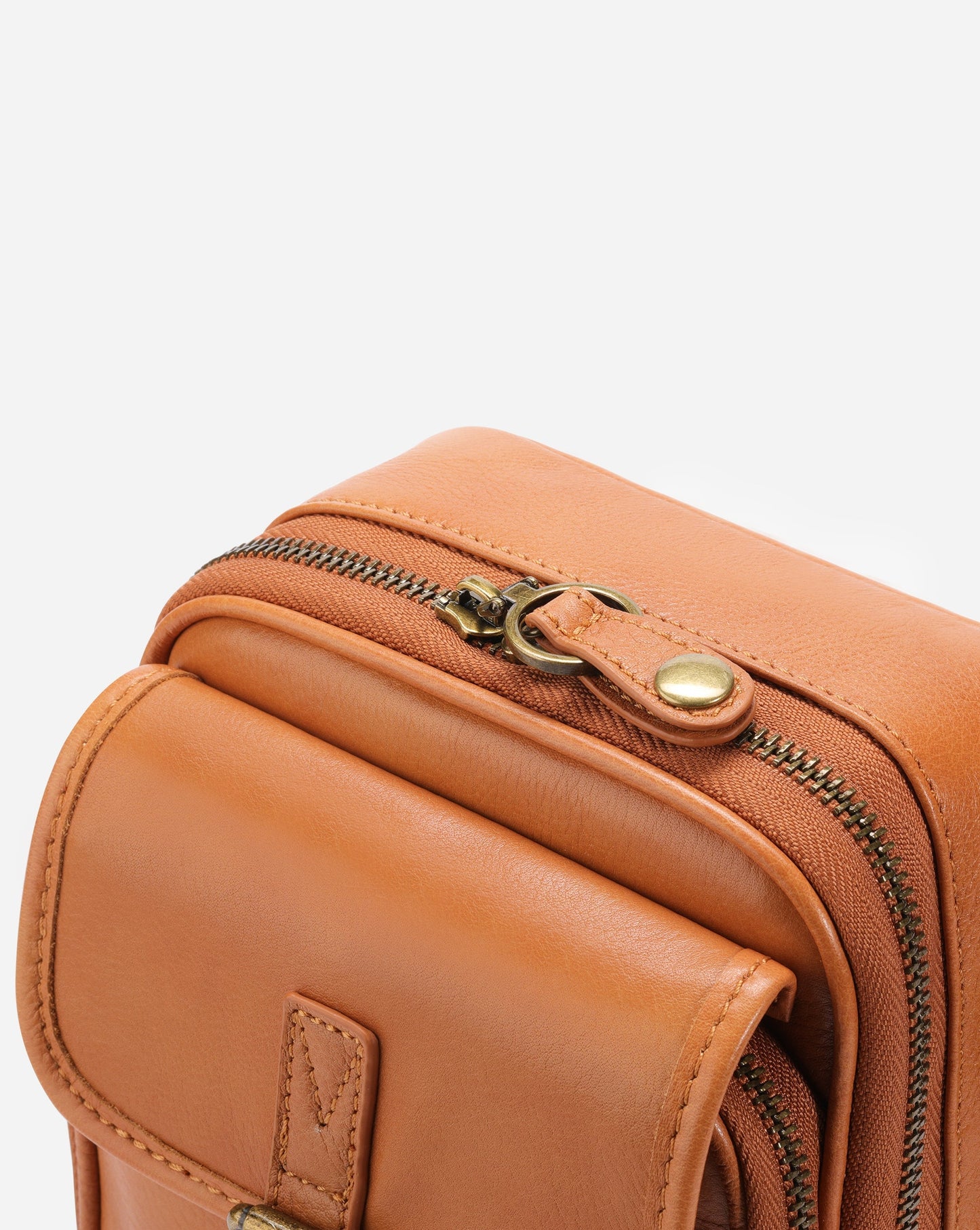 Malá crossbody kabelka Naya 2,0 l