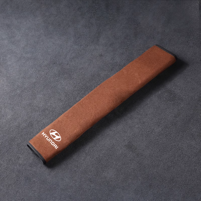 Kryt bezpečnostního pásu SilkLeather - ochrana krku a možnost loga