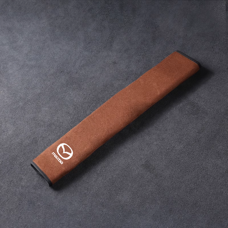 Kryt bezpečnostního pásu SilkLeather - ochrana krku a možnost loga