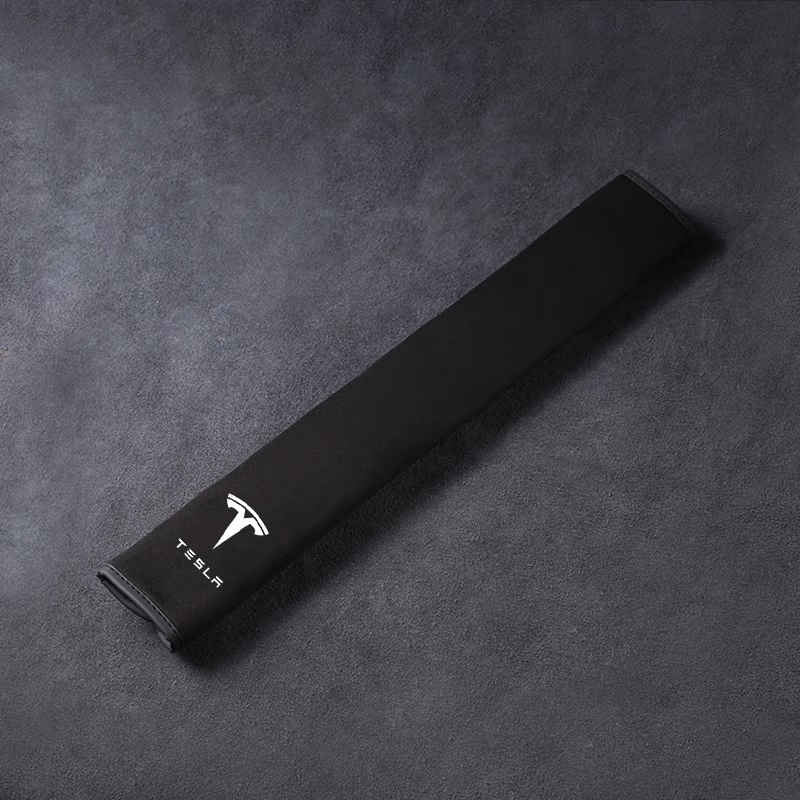 Kryt bezpečnostního pásu SilkLeather - ochrana krku a možnost loga
