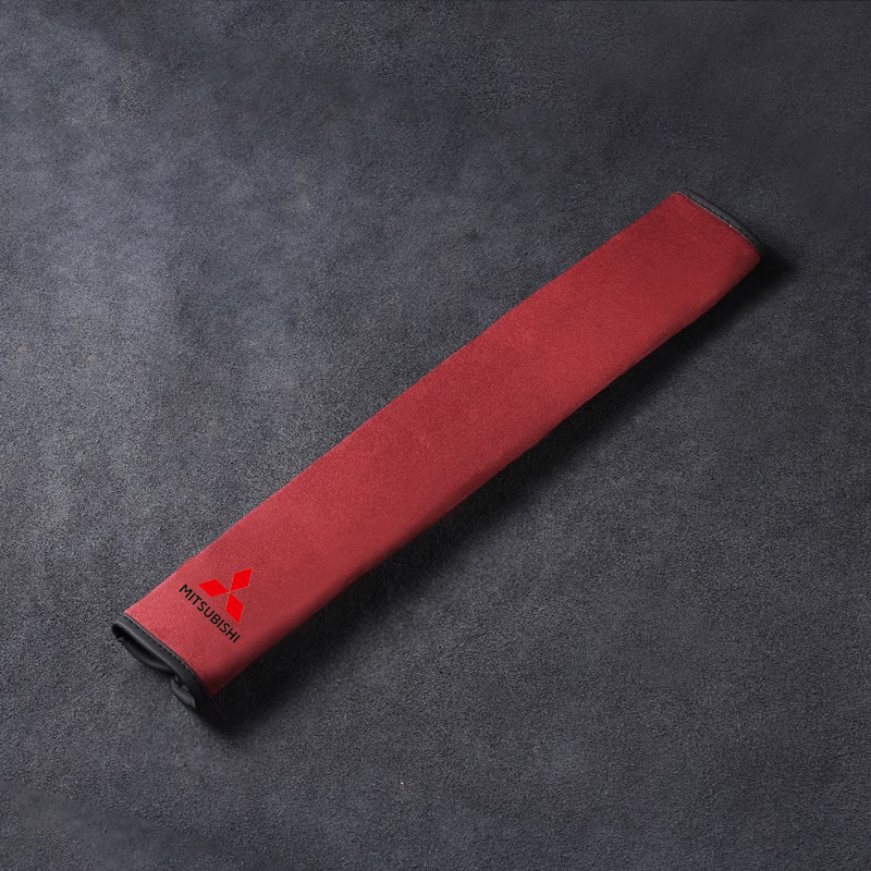 Kryt bezpečnostního pásu SilkLeather - ochrana krku a možnost loga