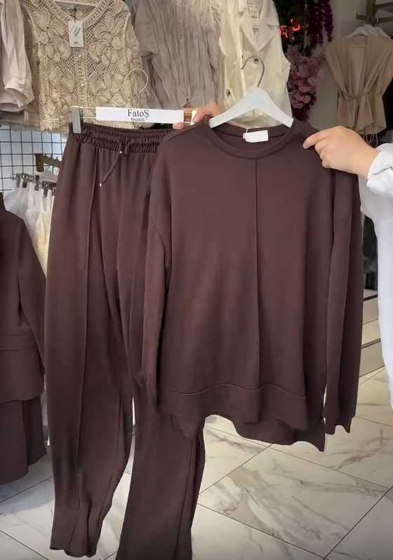 Set dámských bavlněných kalhot s dlouhým rukávem a kulatým výstřihem