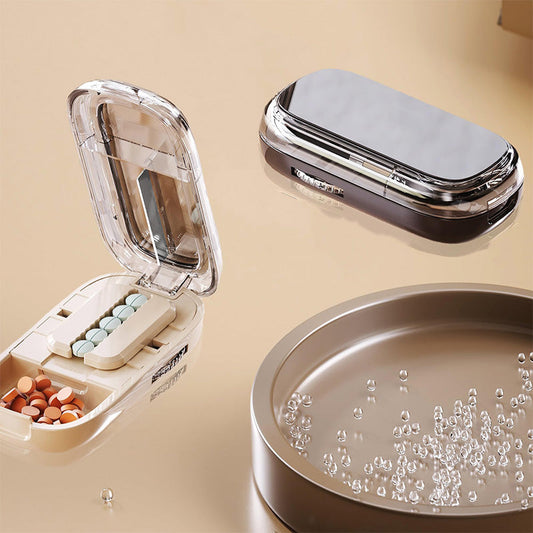 Przenośny pojemnik na tabletki z nożem